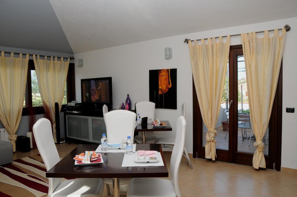Eldivin Bed & Breakfast San Teodoro  Exterior photo