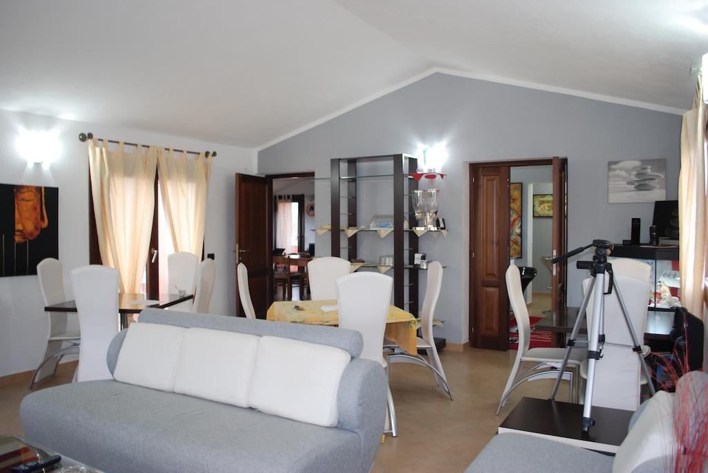 Eldivin Bed & Breakfast San Teodoro  Exterior photo